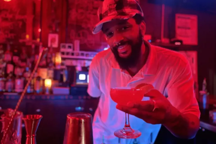 16CE00F8-CE74-4F9D-8455-806C92D37246